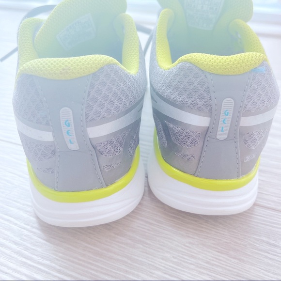 EUC Asics Gel S377N - Grey/Green Walking Running Shows - Picture 2 of 6